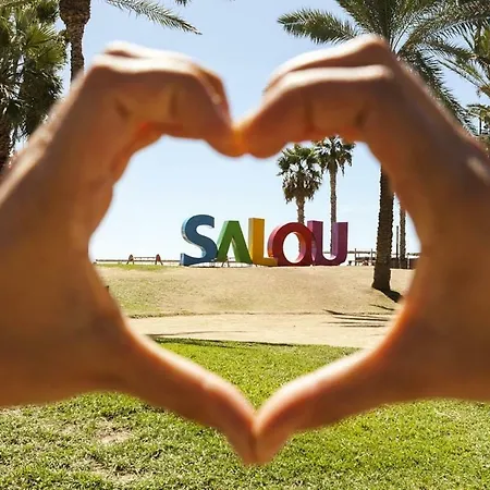 Cozy Beach Penthouse Apartment Salou